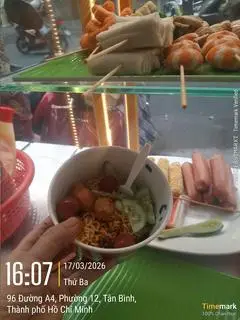 Hình ảnh mì xào bò.tôm.cá viên.xúc xích.trứng