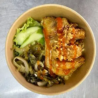 Hình ảnh Cơm Má Đùi Gà 
