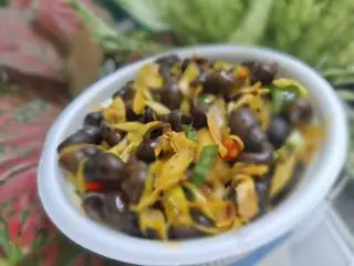 Hình ảnh ôc đá suối miền trung xào sả ớt phần Nữa kg 