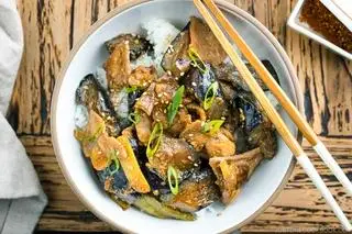 Hình ảnh Cơm Thịt Lợn Sốt Tiêu 