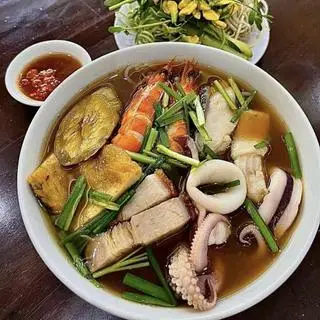 Hình ảnh Bún mắm đặc biệt có cá lóc