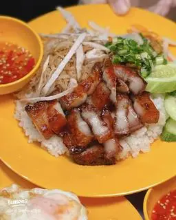 Hình ảnh Cơm ba rọi bì chả