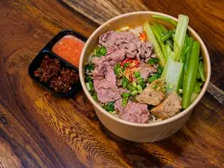 Hình ảnh Bún Thái bò