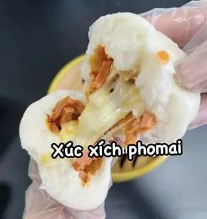 Hình ảnh Bánh bao xúc xích phô mai (bánh nóng)