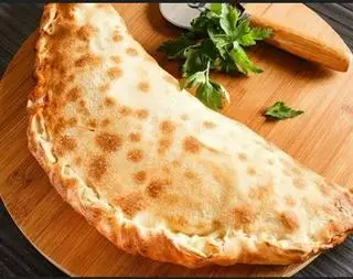 Hình ảnh Calzone Prosciutto e Funghi- 30cm