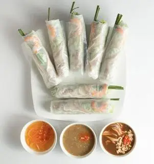Hình ảnh Gỏi Cuốn Tôm Tai Heo 4 cuốn 