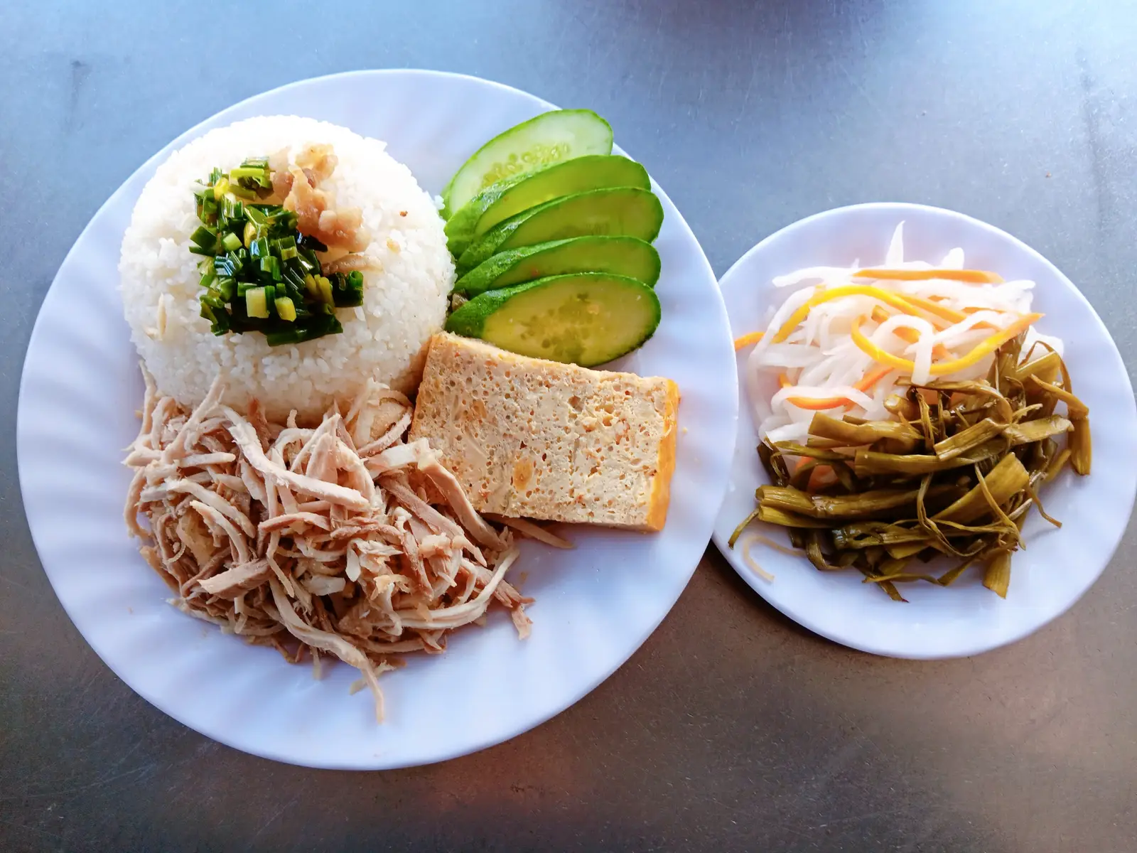 Hình ảnh Cơm bì chả