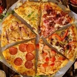 Hình ảnh Pizza xúc xích 14cm