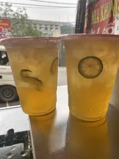 Hình ảnh Trà tắc ly khổng lồ