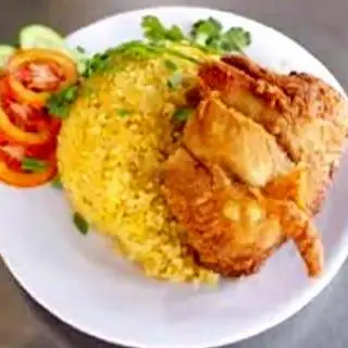 Hình ảnh Cơm ức gà xối mỡ 