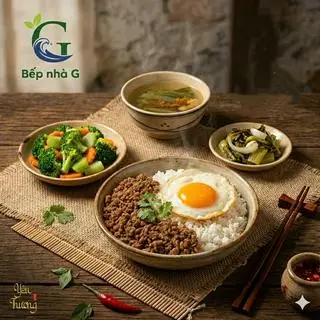 Hình ảnh [ MIX ] CƠM THỊT CHƯNG MẮM TÉP + TRỨNG ỐP LA