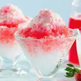 Hình ảnh siro đá xay vị dâu