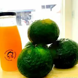 Hình ảnh Nước Cam Vắt - Chai Thuỷ Tinh 330ml