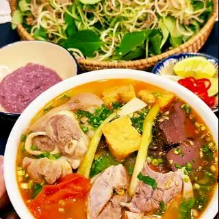 Hình ảnh Bún Riêu Cua Giò