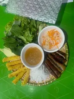 Hình ảnh Nem Lụi Huế