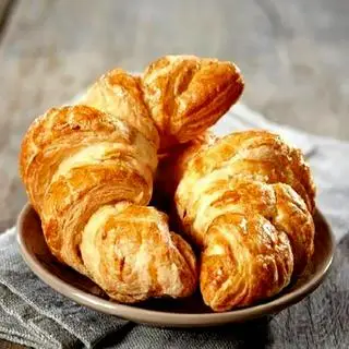 Hình ảnh Croissant Fata Cheese - Bánh Sừng Bò Kem Cheese