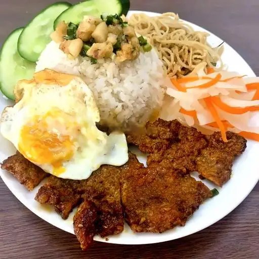 Hình ảnh Cơm tấm sườn - bì - trứng