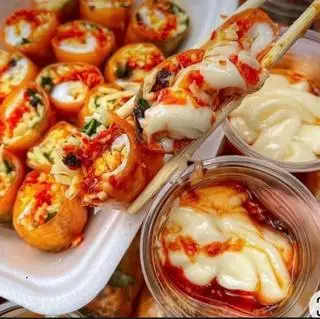 Hình ảnh Bánh Tráng Cuốn Sốt Me Bơ