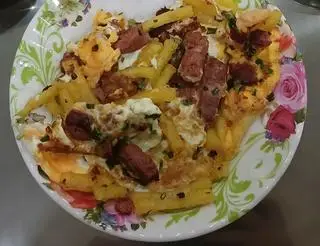 Hình ảnh Nui chiên 1 trứng pate