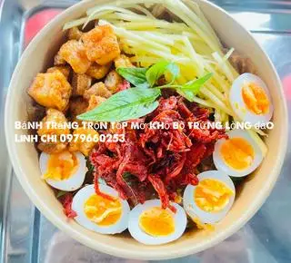 Hình ảnh bánh tráng trộn khô bò đỏ trứng lòng đào 