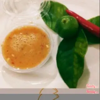 Hình ảnh Nước chấm thần thánh 