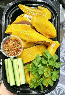 Hình ảnh Gà ủ muối 1/2 con siêu ngon ( không đầu)