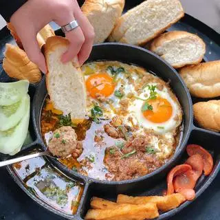 Hình ảnh Bánh mì trứng pate