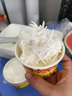 Hình ảnh kem dừa tươi