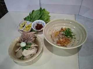 Hình ảnh hủ tiếu khô thập cẩm
