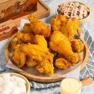 Hình ảnh Mix Nửa Con ( Nửa truyền thống - Nửa Sốt phô mai trứng muối)