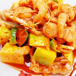 Hình ảnh Chân Gà Rút Xương  Sốt Thái Mix Xoài size M ( 8c to)