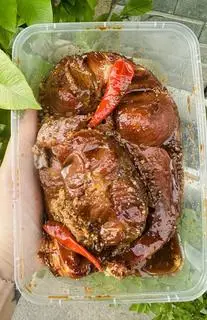 Hình ảnh Cá trắm kho riềng 1 phần 600gr