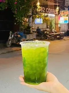Hình ảnh trà tắc xanh -ly 1 lít có sẵn trân châu 