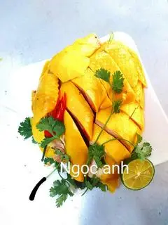 Hình ảnh Gà ủ muối hoa tiêu nửa con ăn mát