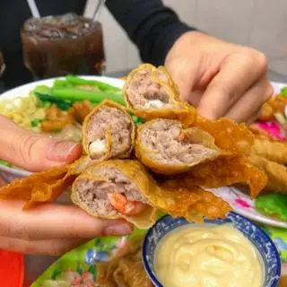 Hình ảnh Sủi Cảo Tôm Thịt Chiên Sốt Phô Mai