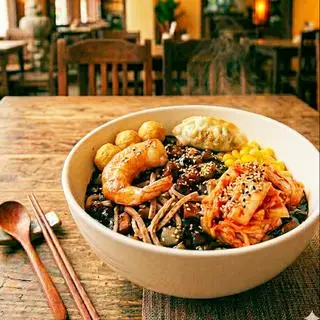Hình ảnh Mì tương đen thập cẩm Jajangmyeon 
