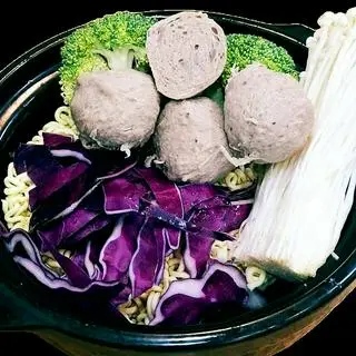 Hình ảnh Mì Cay Kim Chi Bò Viên 