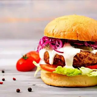 Hình ảnh Burger gà sốt BBQ