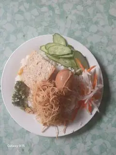 Hình ảnh Cơm Chả Bì Trứng Kho