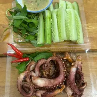 Hình ảnh Râu bạch tuộc nướng sa tế