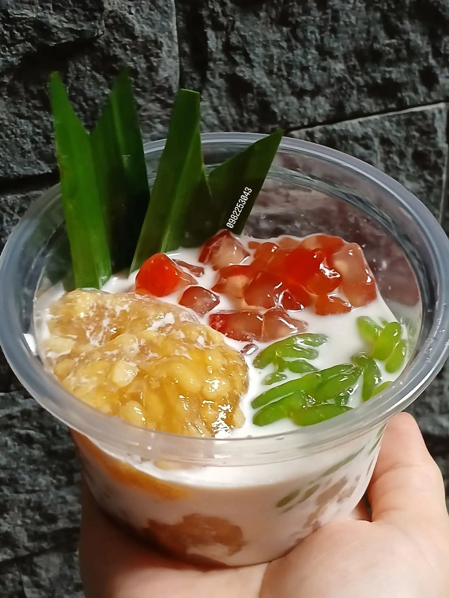 Hình ảnh CHÈ BƯỞI MIX THÁI SƯƠNG SA HẠT LỰU