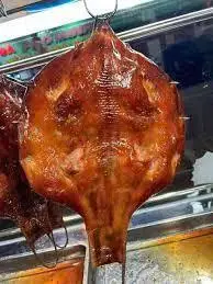 Hình ảnh Vịt quay da giòn 1/2 con