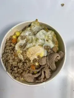 Hình ảnh Mì trộn bò +trứng + thịt bằm 