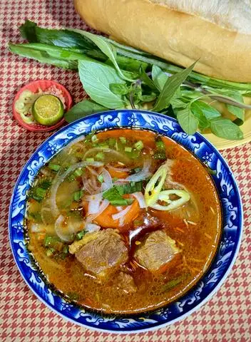 Hình ảnh Bánh mì bò kho