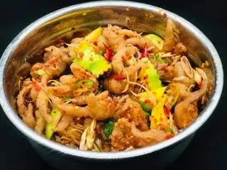 Hình ảnh Chân Gà rút xương sốt thái size M