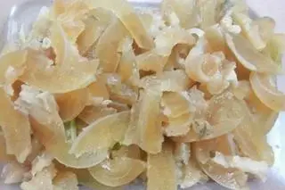 Hình ảnh Chén Gân Bò Thêm