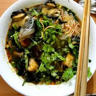 Hình ảnh Bún ốc nhồi chấm chan nước