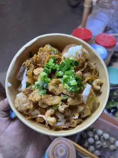 Hình ảnh Bánh tráng cuốn tuổi thơ đặc biệt