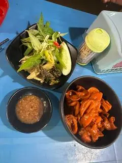 Hình ảnh Phá lấu đặc biệt - kèm 5 ổ bánh mì không
