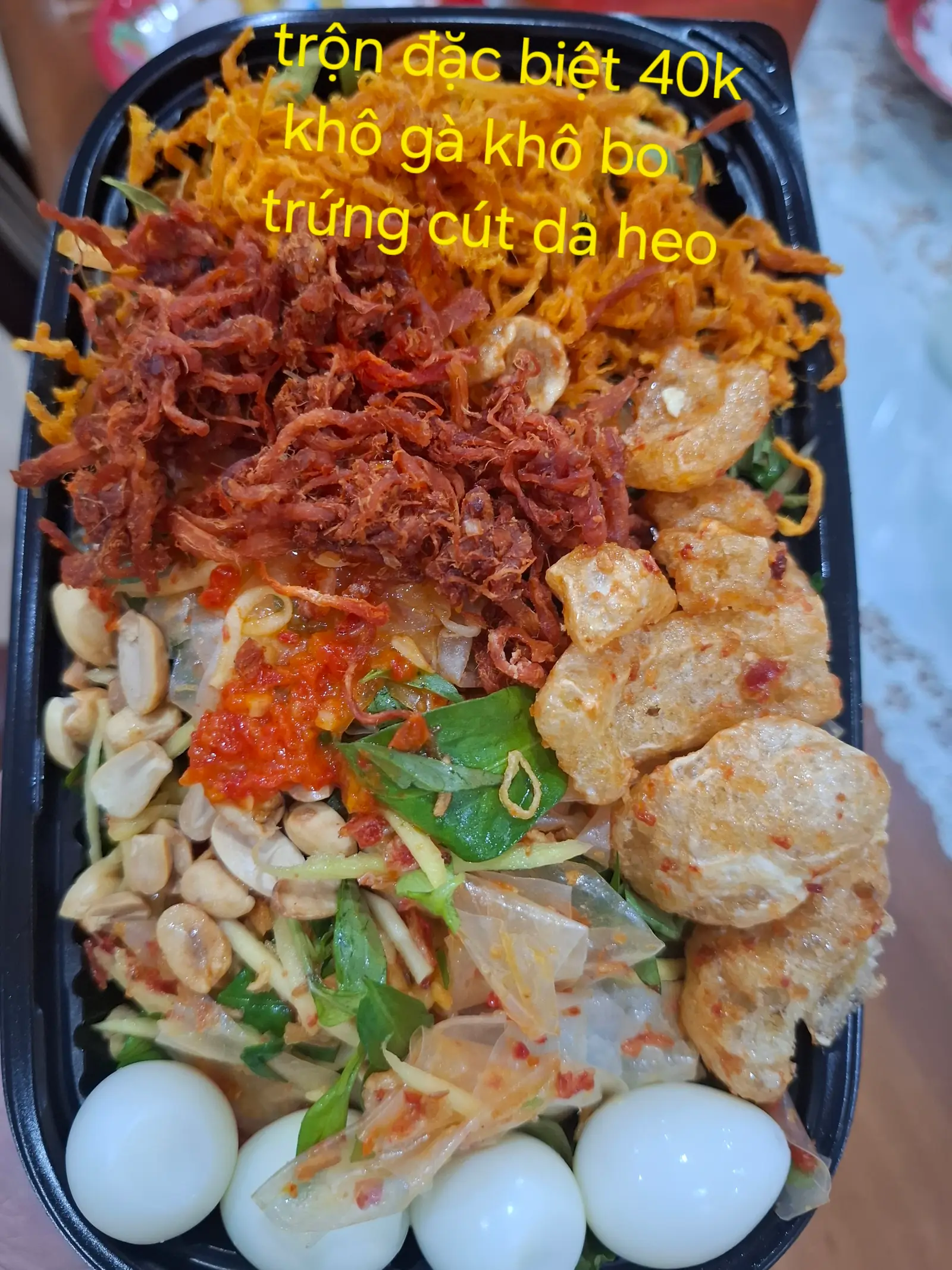 Hình ảnh bánh tráng trộn đặc biệt siêu topping ..